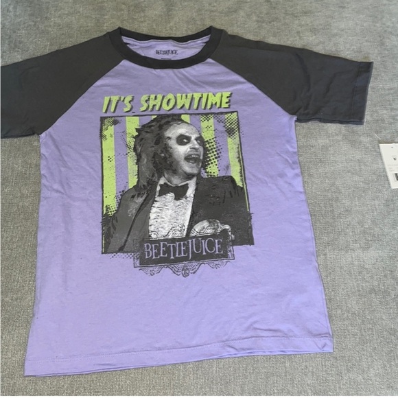 Beetlejuice It’s Showtime Short Sleeve Shirt - Picture 3 of 3